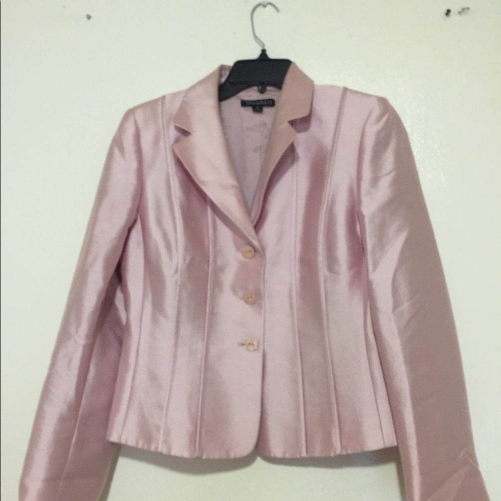 TAHARI size 6 Blazer excellent condition worn once